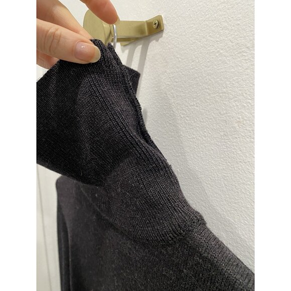 Caves Collect | Black Pure Wool Cropped Turtleneck Sweater – Size S 🖤✨ - Picture 3 of 11